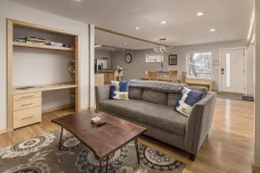 Elegant 2BR Retreat Prime Downtown Location Overlooking Parks Greenbelt - Image 2