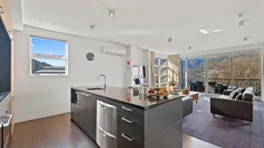 Marina Quarters 406B - Image 4