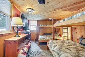 Mad River Valley Home w / Hot Tub-4 mi. till Sugarbush - Image 4