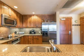 Iron Horse Lodge South 401 by East West Hospitality - Image 5