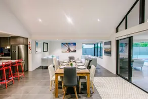Fairways Spacious Pool House by the Golf Course - Image 5