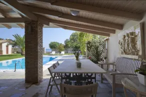 Luxury 4 Bdrm Villa with Pvt Pool on the beach - Image 4