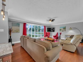 Park Bungalow #4 - Seacliff Beach Suites - Image 2