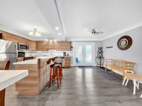 Park Bungalow #4 - Seacliff Beach Suites - Image 4