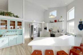 Waterfront Home withPrivate Hot Tub, Ping-Pong, Fr - Image 3