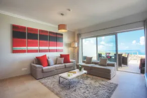 Superb Townhouse with Ocean View - Image 3