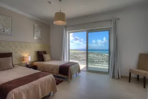 Superb Townhouse with Ocean View - Image 5