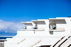 Superb Townhouse with Ocean View - Image 2
