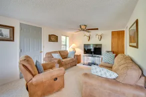 2-Level Home w/ Deck: 1/2 Mi to Lake McConaughy! - Image 4