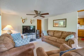 2-Level Home w/ Deck: 1/2 Mi to Lake McConaughy! - Image 3