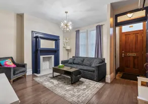Spacious Townhouse Close to Casino/Stadiums 8 - Image 3