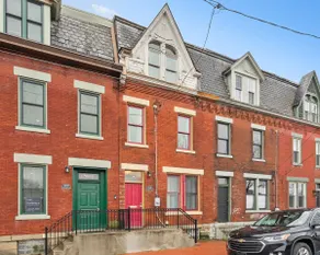 Spacious Townhouse Close to Casino/Stadiums 8 - Image 5