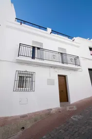 Casa Carmen – Rooftop Terrace & Patio in Old Town - Image 4