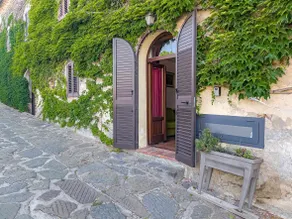 La Casina di Rosi. live in the ancient village. - Image 4