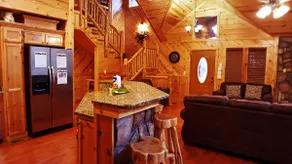 4 BR Luxury Waterview Cabin, Hot Tub, Fishing Lake - Image 5