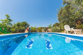 Cubo's Villa Jara / pool / field / tranquility / trees / - Image 2