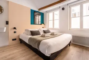 Le Beffroi-Superior-Apartment-Private Bathroom - Image 4