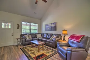 Townsend Condo w/ Pool, Great Smoky Mountain Views - Image 4