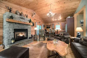 Blue Ridge Cabin Getaway | Cashiers & Highlands - Image 3