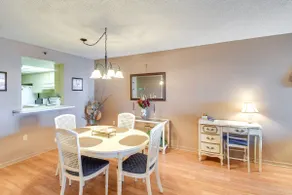 Walk to Madeira Beach: Coastal Condo w/ Balcony - Image 2