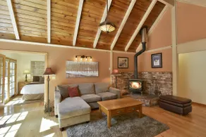 Summit House Managed by Mt. Shasta Vacation Rental - Image 5