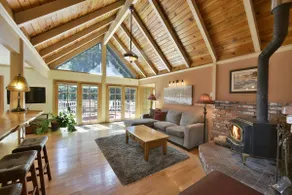 Summit House Managed by Mt. Shasta Vacation Rental - Image 4