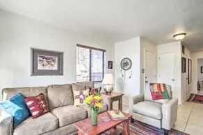 Mountain-View Albuquerque Townhome w/ Patio! - Image 4