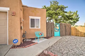 Mountain-View Albuquerque Townhome w/ Patio! - Image 3