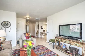 Mountain-View Albuquerque Townhome w/ Patio! - Image 5