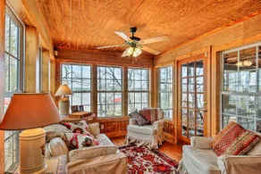 NEU! Charming Waterfront Ridgeway Kabine mit Dock! - Image 4