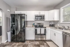 Charming & Conveniently Located Spokane Home - Image 4