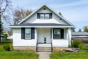 Charming & Conveniently Located Spokane Home - Image 5