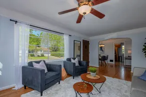 Style Meets Comfort in Beautiful Design - Image 3