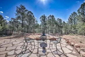 Artist's Retreat w/ Pecos National Park Views! - Image 2