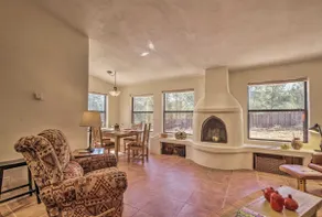 Artist's Retreat w/ Pecos National Park Views! - Image 3