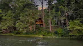 Cabin On The River | Dream Fire Pit, Bikes + Kayaks! - Image 3