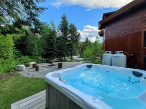 OR Stunning 'yurt' home, hot tub, beach, firepit! - Image 3
