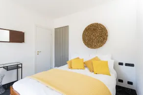 Co-b730-alem2bt - Lovely Apartment Overlooking the Lake - Image 2