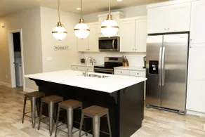 Wanderlust Travel Condo overlooking the pool - Image 3