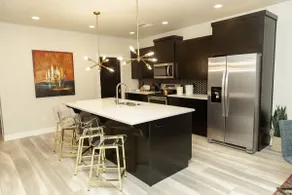Zen Palace Tranquil Retreat | Luxury Condo - Image 4