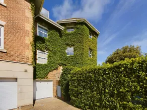 16 Solent Landing - Image 2
