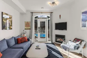 Mount Rundle Retreat: Pet-Friendly Escape w/ Pool - Image 3