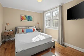 MosbeyDistrict: Cozy Townhome Near DC - Image 3