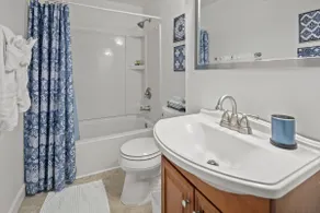 MosbeyDistrict: Cozy Townhome Near DC - Image 4