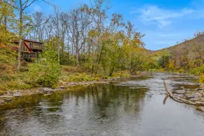 River Time Cabin - Riverfront, Hot Tub, Screen Porch, Fishing, Games, View, 3 King Beds - Image 4