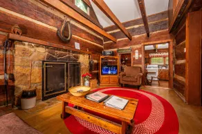 Lake Hideaway Cabin | Catch & Release Fishing - Image 5