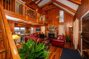 Overlook Log Cabin | Panoramic Views • Hot Tub - Image 3