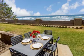 LUXURY BEACHFRONT LOWER COTTAGE, Entièrement rénové. E17 - Image 3