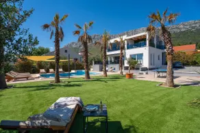Seaview Villa Stanka with Pool and attached Jacuzzi - Image 4