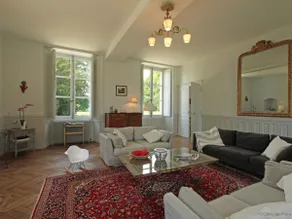 Vivez le Charme du Château avec WiFi à Bellavilliers - Image 3